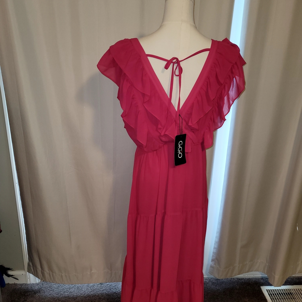 Dress - Picture 8 of 8